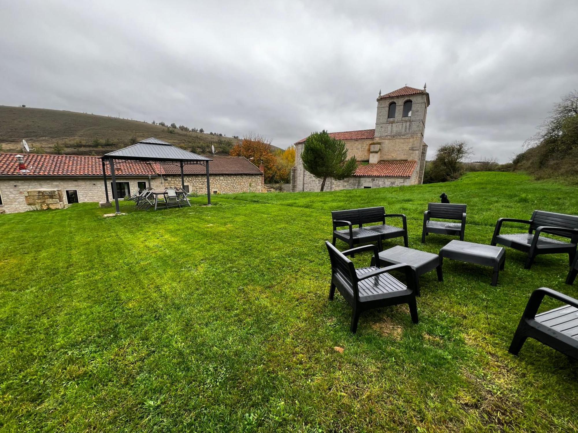 El Pecu Casa Rural Starfamiliar Bustillo Del Paramo Exteriér fotografie